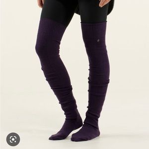 Lululemon Savassana socks purple
